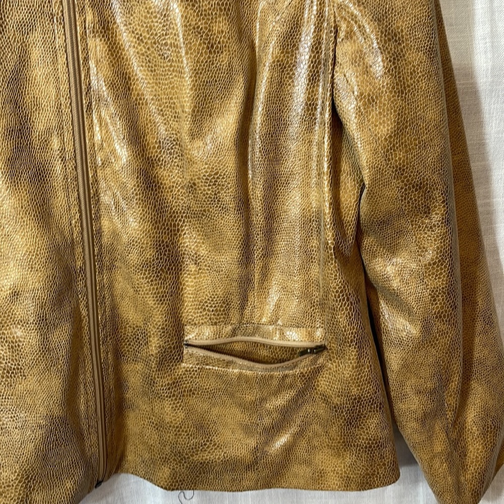 JM Collection Textured Zipper Jacket - Picture 6 of 12